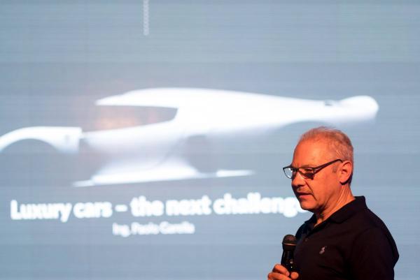 Lecturing on Timeless Design